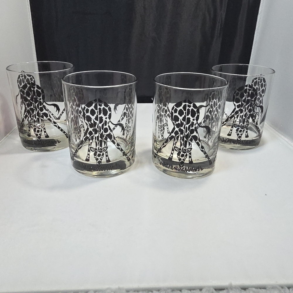 Morgan Giraffe Etched Lowball Whiskey Glass Safari Design Lot Of 4